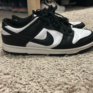 Nike panda dunks